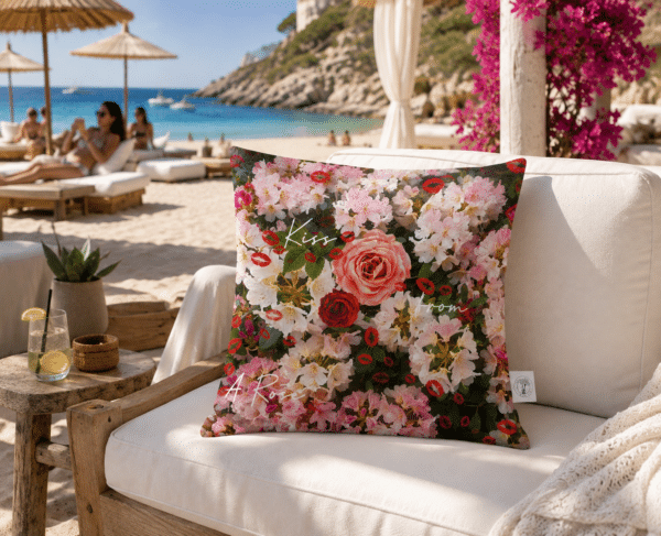 KISS FROM A ROSE LOUNGECHAIR Kiss from a Rose